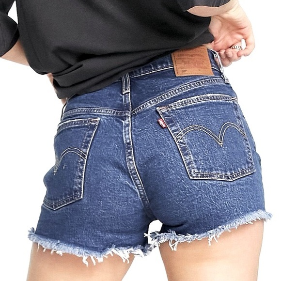 Levi's® Premium 501® Women’s Shorts - Picture 3 of 16